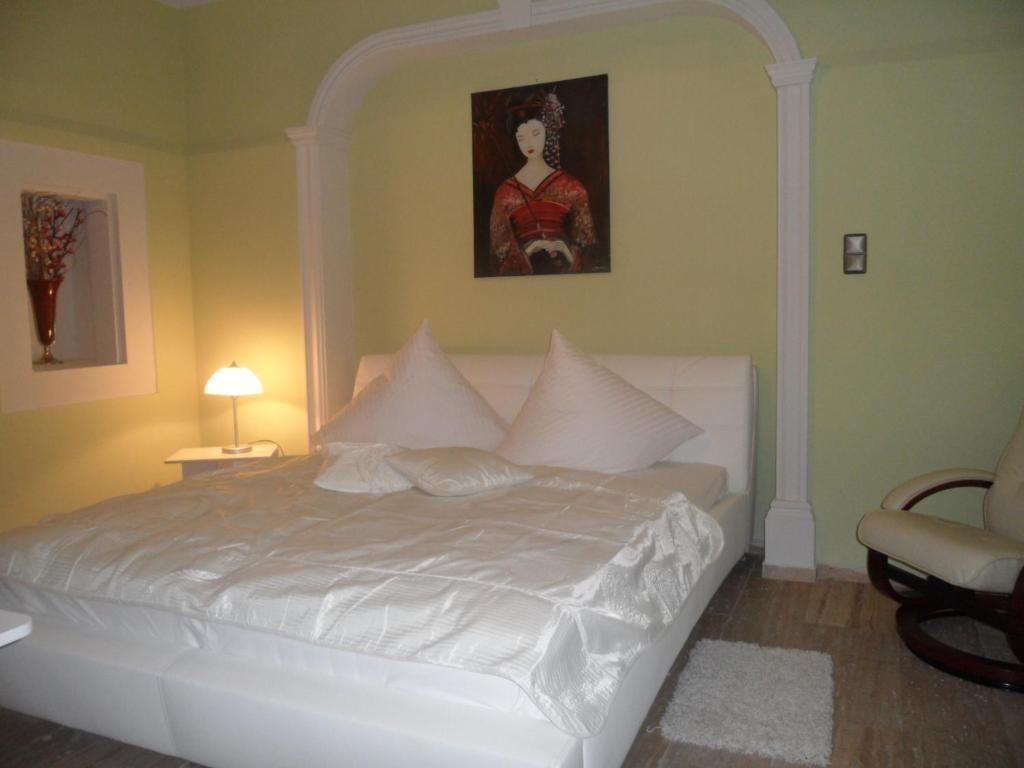 Gutshof Junkerwald Guest House Blieskastel Room photo